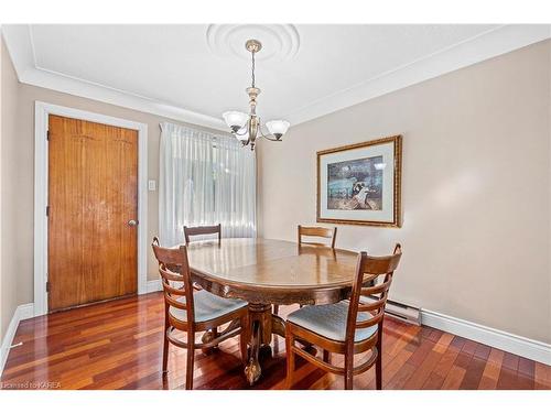 721 Centre Street, Kingston, ON - Indoor Photo Showing Dining Room