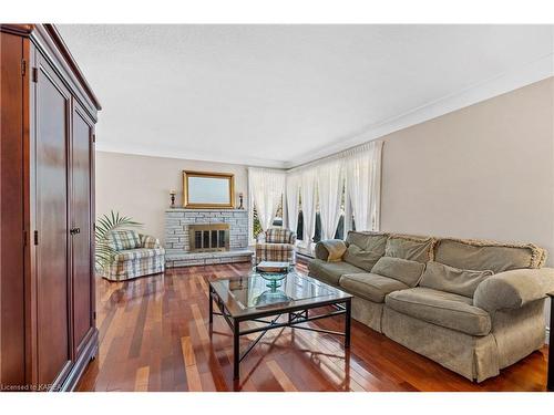 721 Centre Street, Kingston, ON - Indoor Photo Showing Living Room With Fireplace