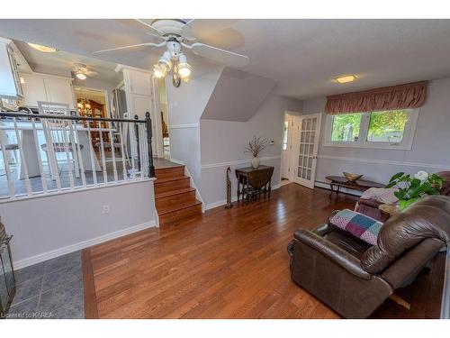 297 Donell Court, Kingston, ON - Indoor Photo Showing Other Room