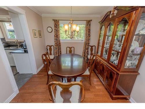 297 Donell Court, Kingston, ON - Indoor Photo Showing Dining Room