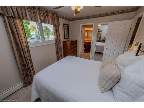 297 Donell Court, Kingston, ON - Indoor Photo Showing Bedroom