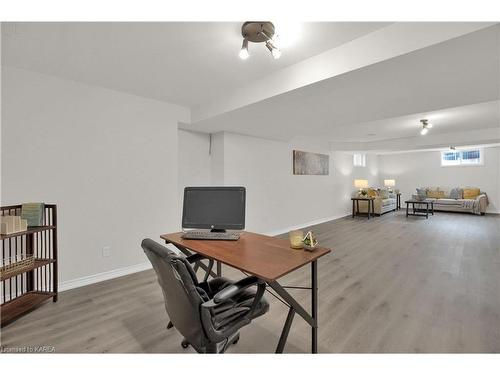 1090 Fawn Court, Kingston, ON - Indoor Photo Showing Office