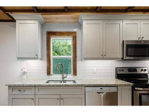 11 Raglan Road, Kingston, ON - Indoor Photo Showing Kitchen With Double Sink With Upgraded Kitchen