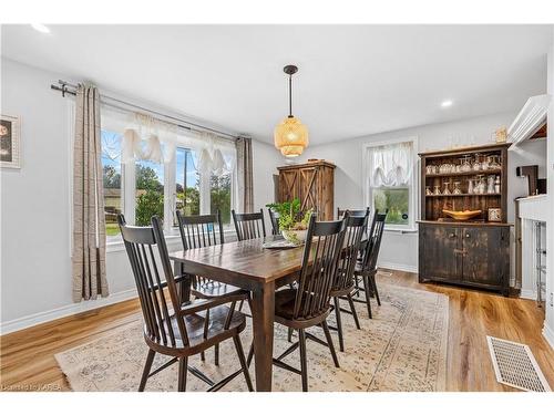 324 Church Street, Napanee, ON - Indoor Photo Showing Dining Room