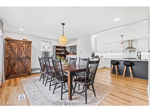 324 Church Street, Napanee, ON - Indoor Photo Showing Dining Room