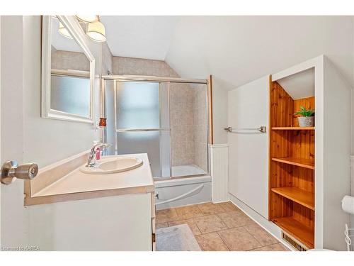 324 Church Street, Napanee, ON - Indoor Photo Showing Bathroom