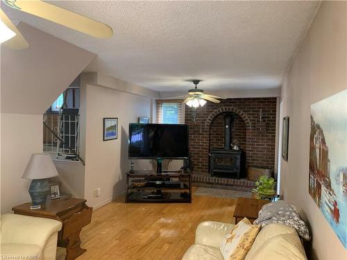 832 Allum Avenue, Kingston, ON - Indoor Photo Showing Living Room With Fireplace