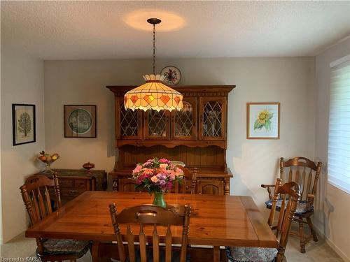 832 Allum Avenue, Kingston, ON - Indoor Photo Showing Dining Room