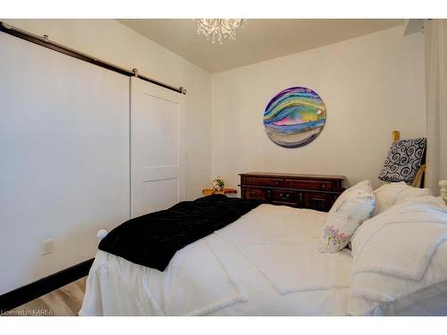 308-130 Water Street Street, Gananoque, ON - Indoor Photo Showing Bedroom