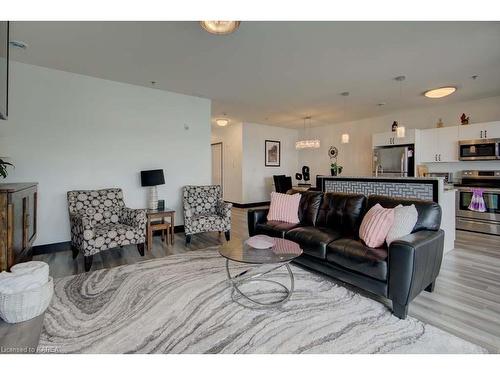 308-130 Water Street Street, Gananoque, ON - Indoor Photo Showing Living Room