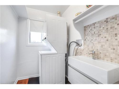 273 Roger Road, Ottawa, ON - Indoor Photo Showing Laundry Room