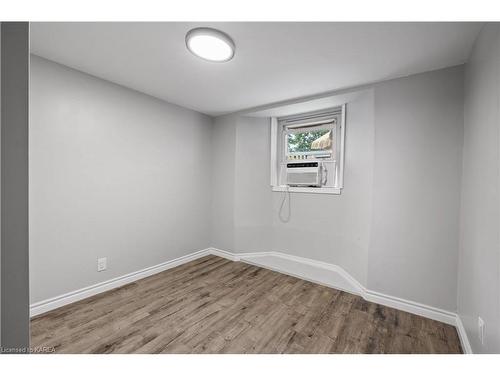 149 Charles Street, Kingston, ON - Indoor Photo Showing Other Room