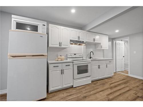 149 Charles Street, Kingston, ON - Indoor Photo Showing Kitchen