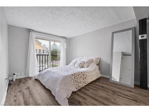 149 Charles Street, Kingston, ON - Indoor Photo Showing Bedroom