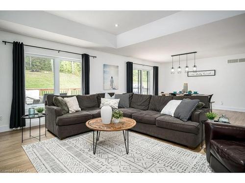 859 Gunter Settlement Road, Quinte West, ON - Indoor Photo Showing Living Room