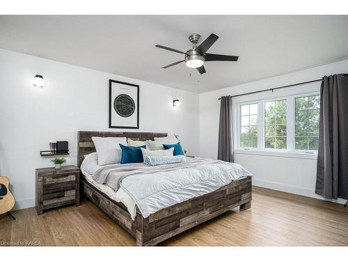 859 Gunter Settlement Road, Quinte West, ON - Indoor Photo Showing Bedroom