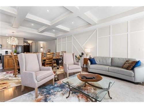 189 Pauline Tom Avenue, Kingston, ON - Indoor Photo Showing Living Room