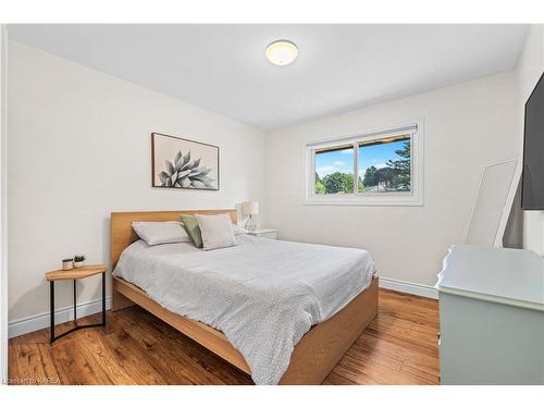 329 Arrowhead Place, Kingston, ON - Indoor Photo Showing Bedroom