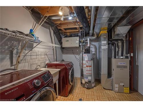 430 Laura Avenue, Kingston, ON - Indoor Photo Showing Laundry Room