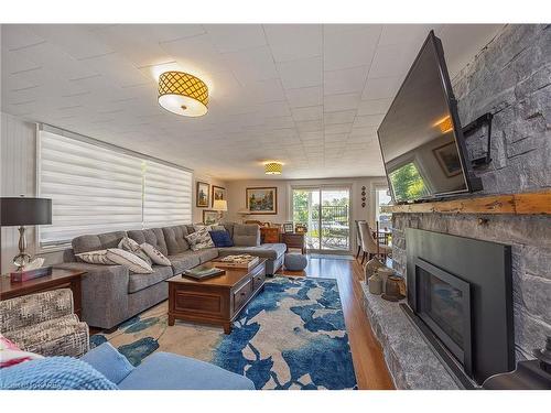 372 Dundas Street W, Napanee, ON - Indoor Photo Showing Living Room With Fireplace