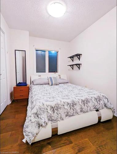 714 Portsmouth Avenue, Kingston, ON - Indoor Photo Showing Bedroom