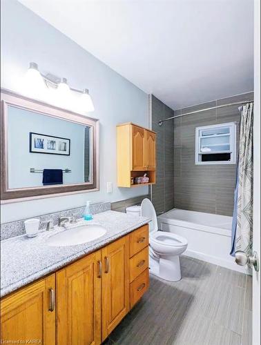 714 Portsmouth Avenue, Kingston, ON - Indoor Photo Showing Bathroom