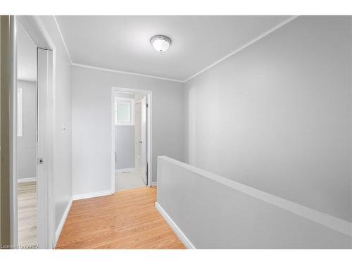 930 Oakview Avenue, Kingston, ON - Indoor Photo Showing Other Room