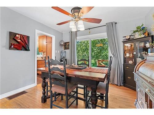 102 Wright Place, Napanee, ON - Indoor Photo Showing Dining Room