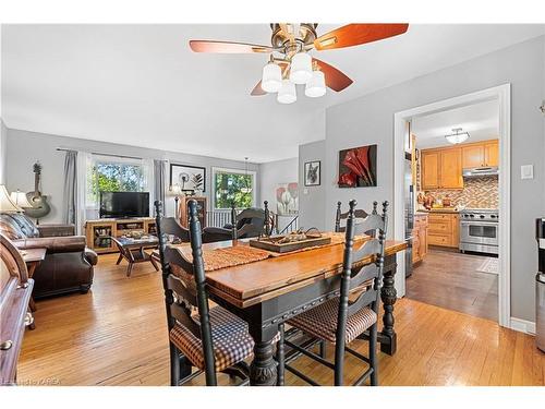 102 Wright Place, Napanee, ON - Indoor Photo Showing Dining Room