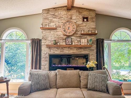 939 Ellen Avenue, Kingston, ON - Indoor Photo Showing Living Room With Fireplace