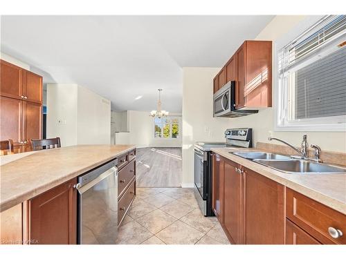 1509 Albany Drive, Kingston, ON - Indoor Photo Showing Kitchen