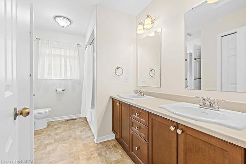 1509 Albany Drive, Kingston, ON - Indoor Photo Showing Bathroom