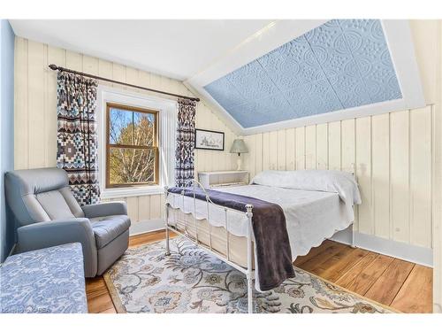 2478 Middle Road, Kingston, ON - Indoor Photo Showing Bedroom