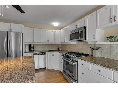 571 Monterey Court, Kingston, ON - Indoor Photo Showing Kitchen With Upgraded Kitchen