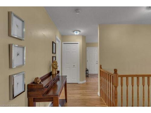 571 Monterey Court, Kingston, ON - Indoor Photo Showing Other Room