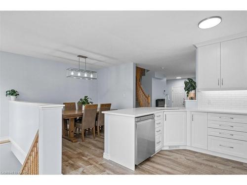 1902 Berrywood Crescent, Kingston, ON - Indoor Photo Showing Kitchen