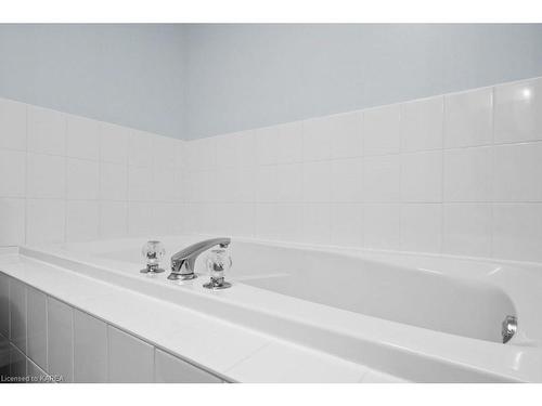 1902 Berrywood Crescent, Kingston, ON - Indoor Photo Showing Bathroom