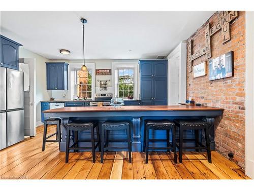 373 Dundas Street W, Napanee, ON - Indoor Photo Showing Dining Room