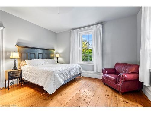 373 Dundas Street W, Napanee, ON - Indoor Photo Showing Bedroom