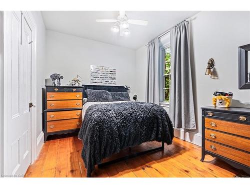 373 Dundas Street W, Napanee, ON - Indoor Photo Showing Bedroom