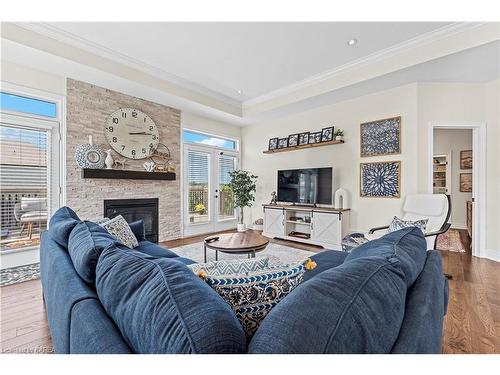 413 Westgate Court, Kingston, ON - Indoor Photo Showing Living Room With Fireplace