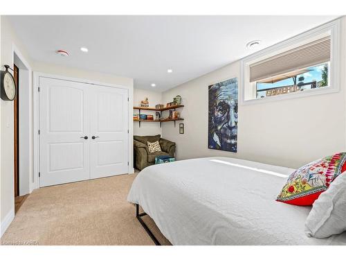 413 Westgate Court, Kingston, ON - Indoor Photo Showing Bedroom