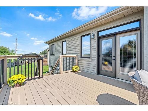 413 Westgate Court, Kingston, ON - Outdoor With Deck Patio Veranda With Exterior