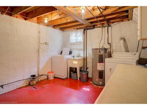 258 Arthur Street, Gananoque, ON - Indoor Photo Showing Laundry Room