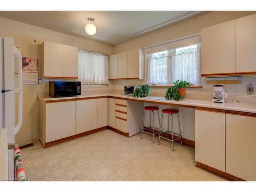 258 Arthur Street, Gananoque, ON - Indoor Photo Showing Kitchen