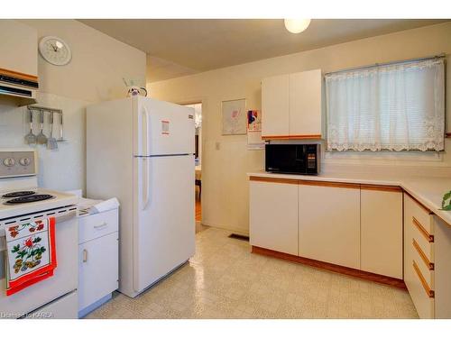 258 Arthur Street, Gananoque, ON - Indoor Photo Showing Kitchen