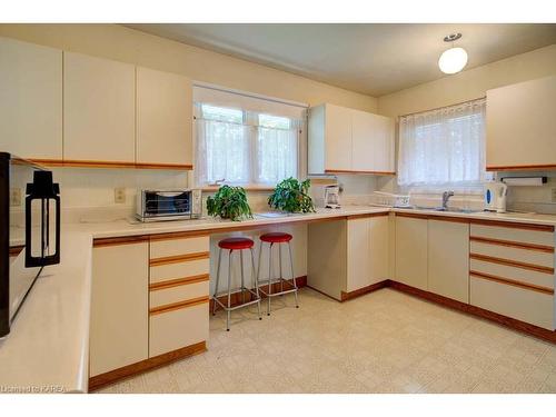 258 Arthur Street, Gananoque, ON - Indoor Photo Showing Kitchen