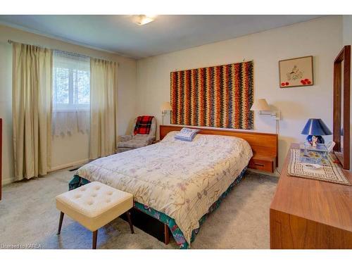 258 Arthur Street, Gananoque, ON - Indoor Photo Showing Bedroom