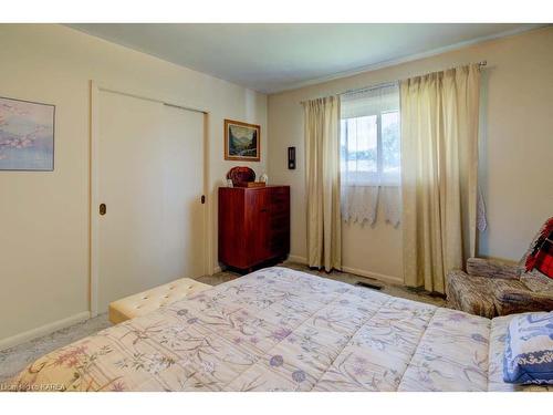 258 Arthur Street, Gananoque, ON - Indoor Photo Showing Bedroom