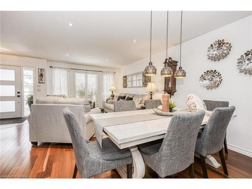 1110 Crossfield Avenue, Kingston, ON - Indoor Photo Showing Dining Room